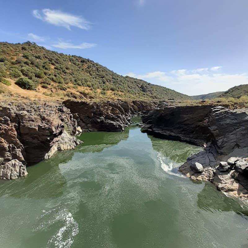 Pulo do Lobo (Cascata)