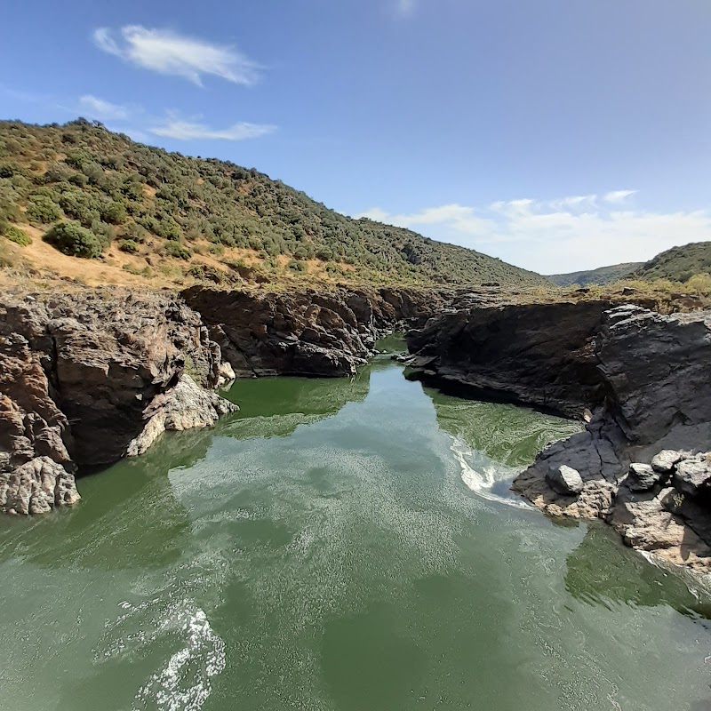 Pulo do Lobo (Cascata)